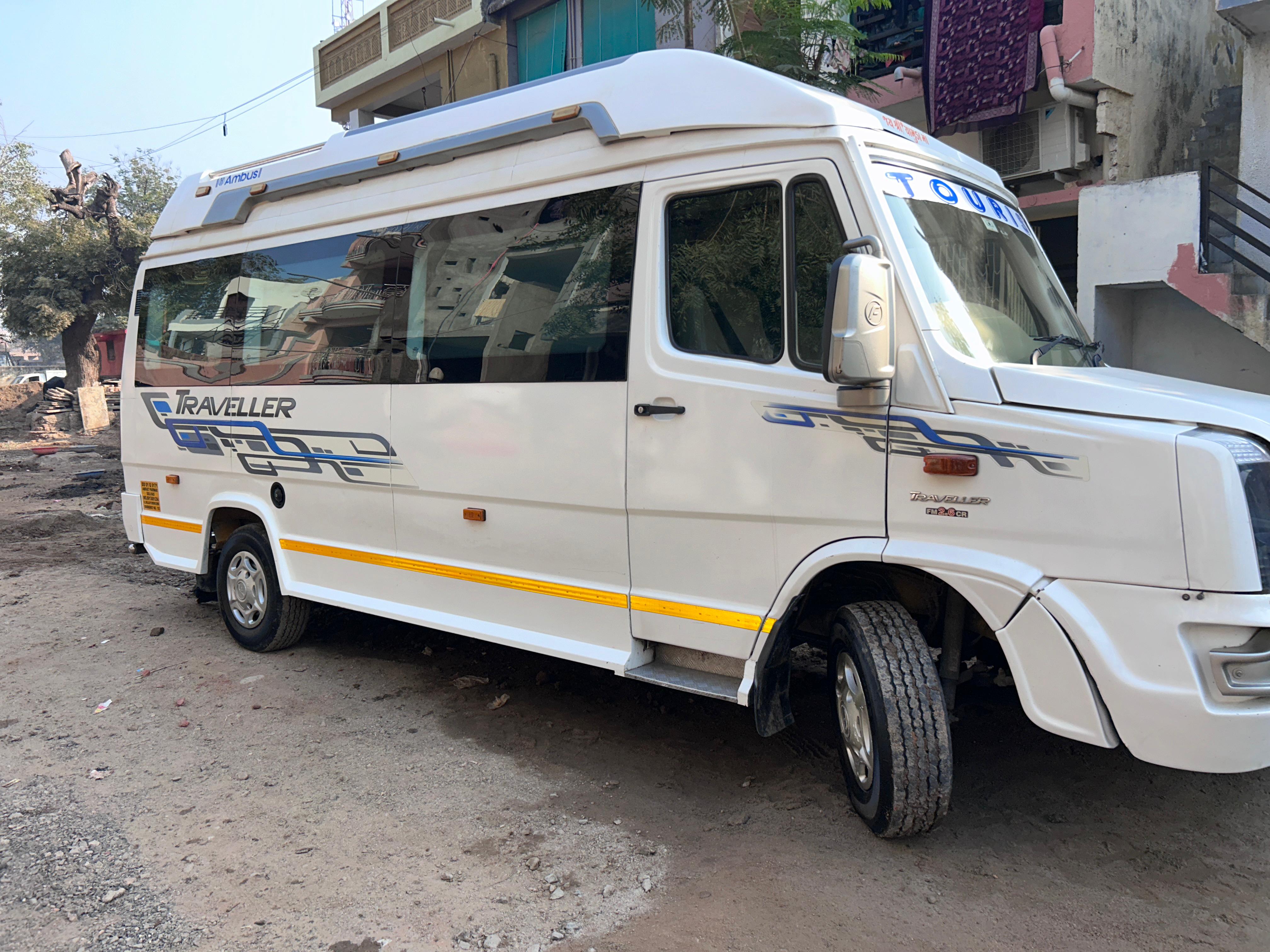 Tourist Maharaja Coach